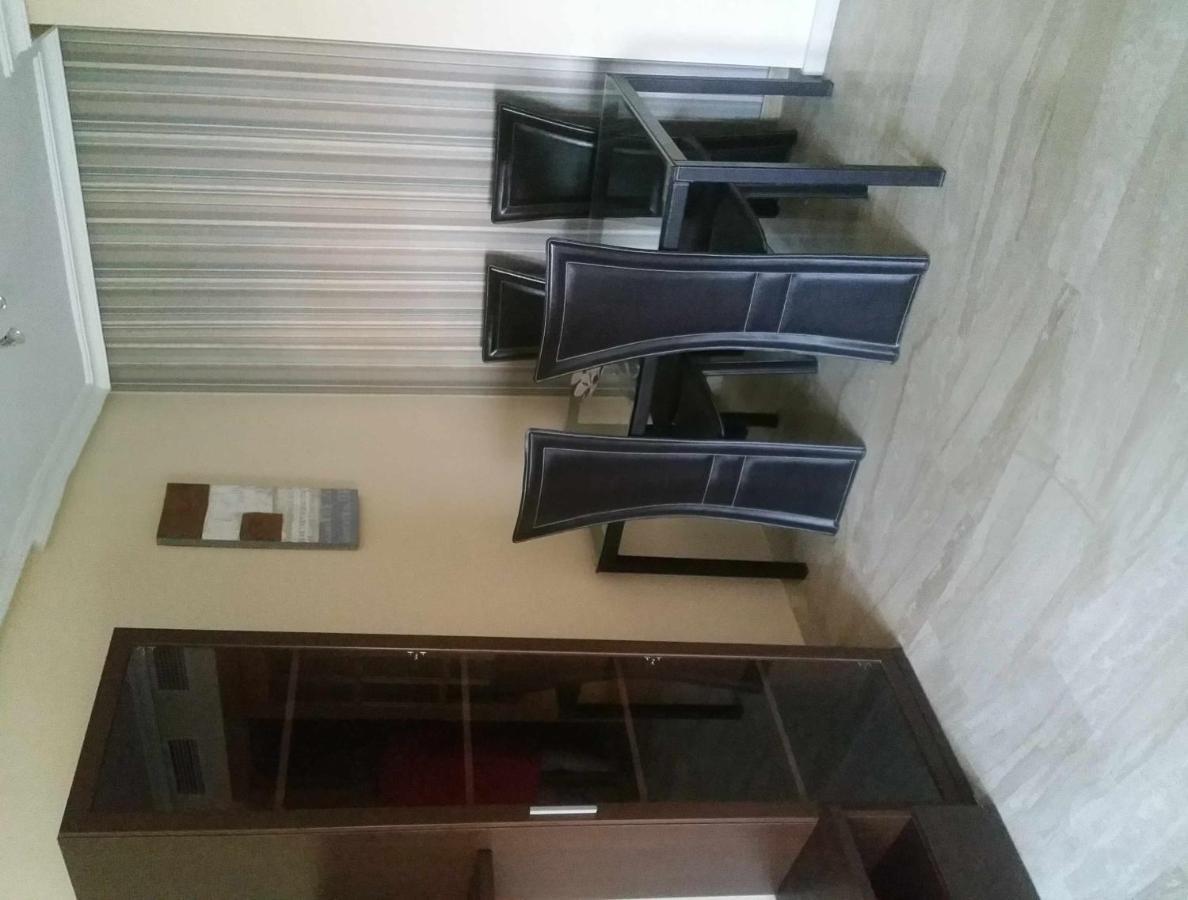 Granja Parking Gratis Climatizado Jaén Exterior foto